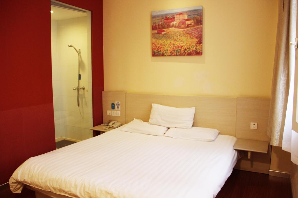 Gold Mine Express Hotel Nanning Room photo