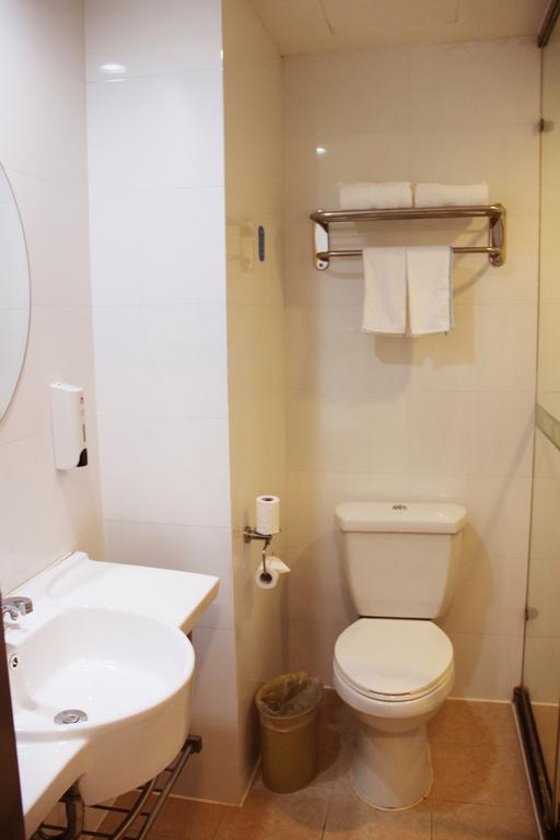 Gold Mine Express Hotel Nanning Room photo